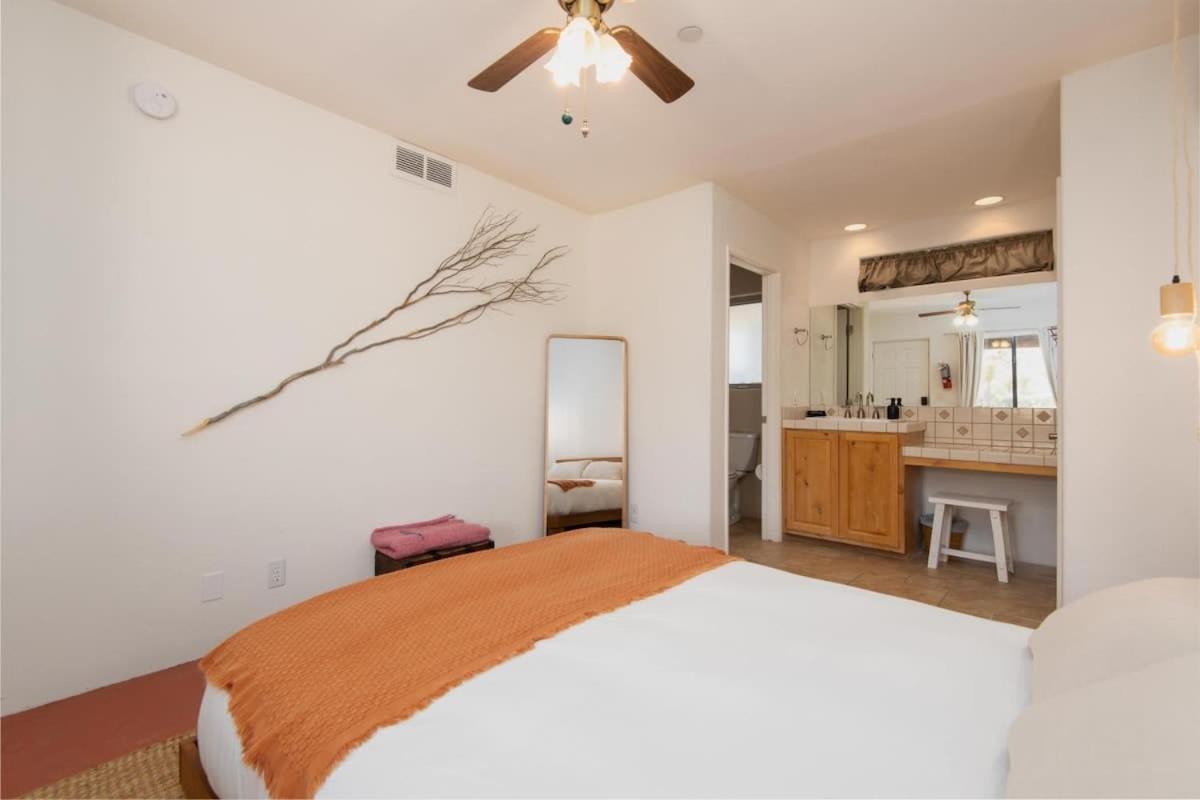 Renovated Lodge - Room 1 With Pool Access Joshua Tree Buitenkant foto