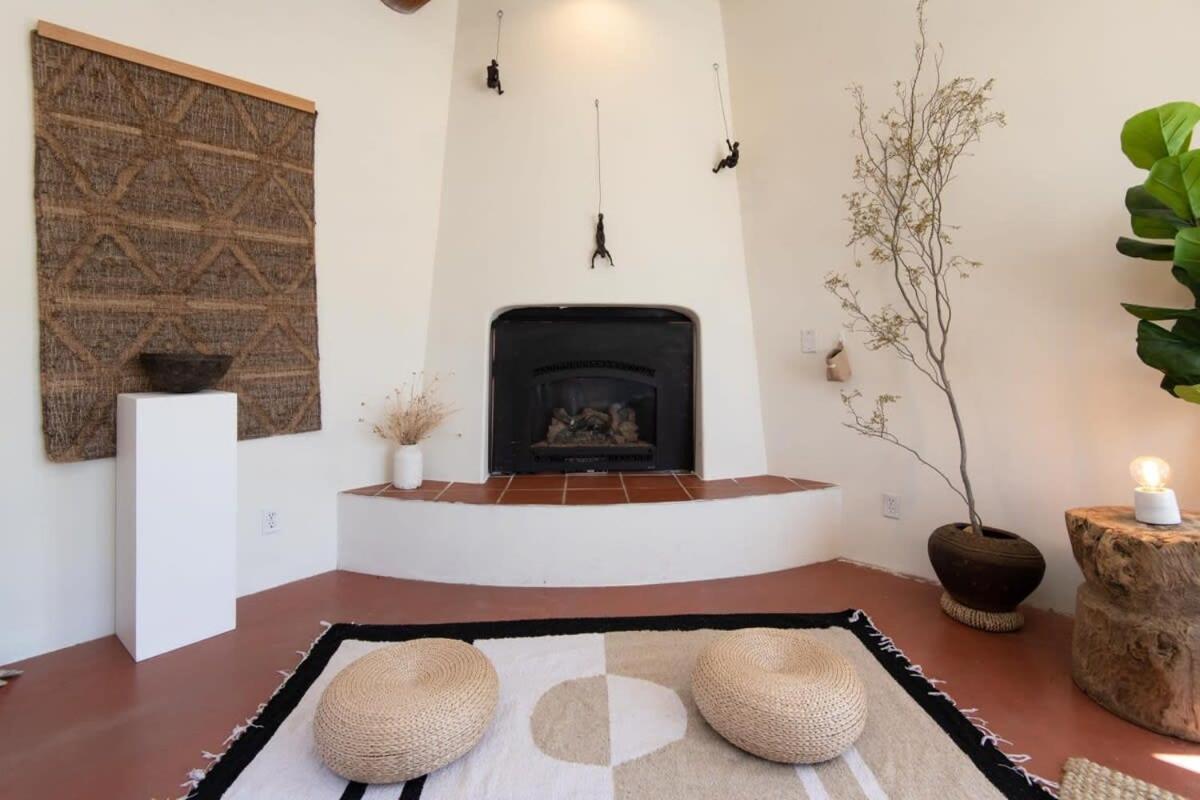 Renovated Lodge - Room 1 With Pool Access Joshua Tree Buitenkant foto
